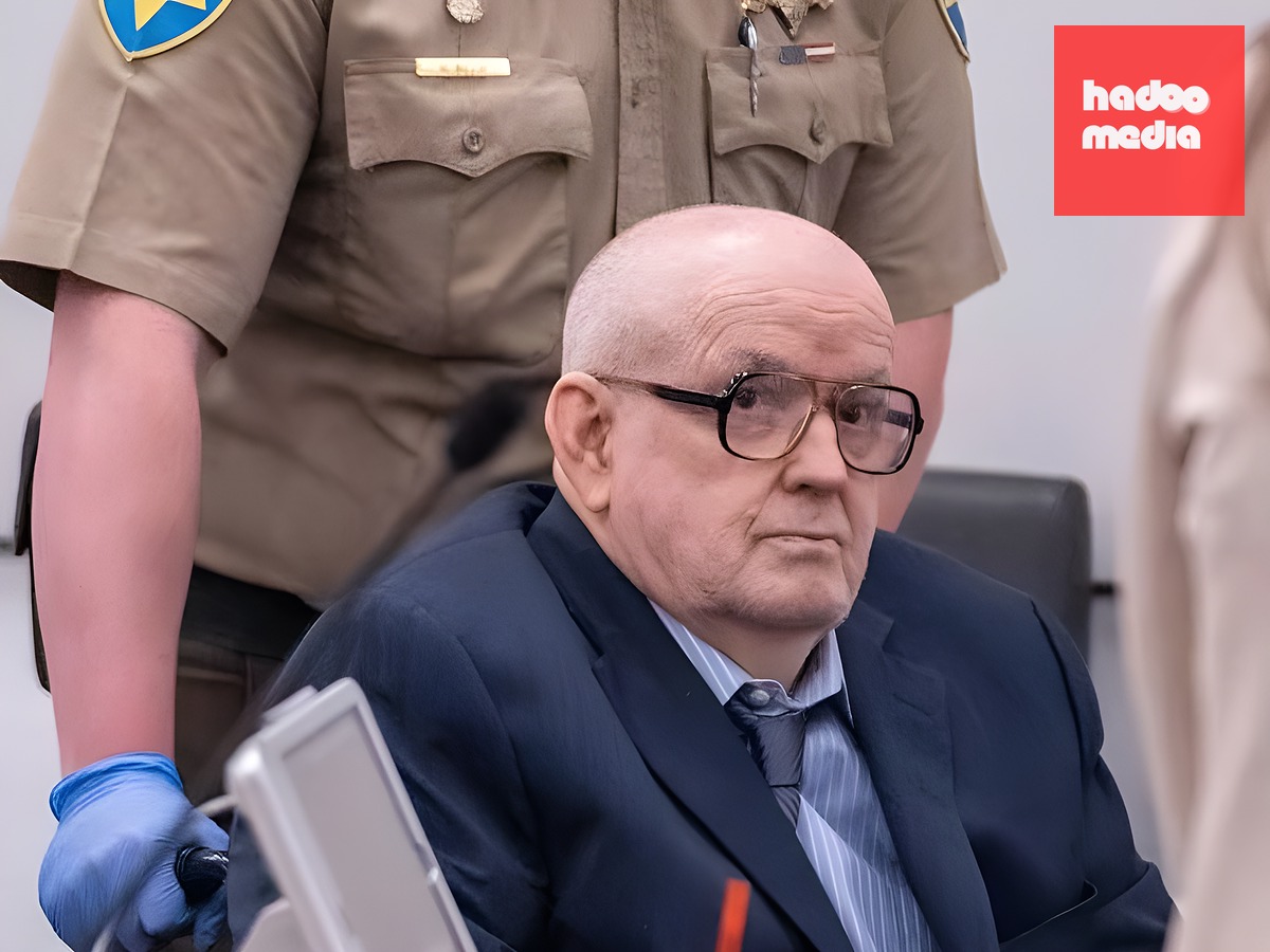 Michael Turney ngồi xe lăn hầu tòa. Ảnh: Arizona Republic