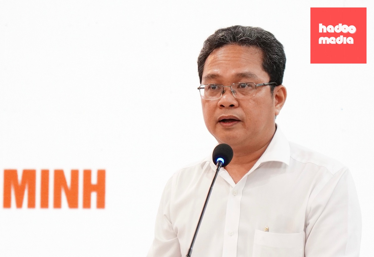 Phó chủ tịch Ủy ban Mặt trận Tổ quốc Việt Nam TP.HCM Phạm Minh Tuấn đã trình bày tờ trình về hiệp thương bổ sung chức danh Phó chủ tịch Ủy ban Mặt trận Tổ quốc Việt Nam TP.HCM
