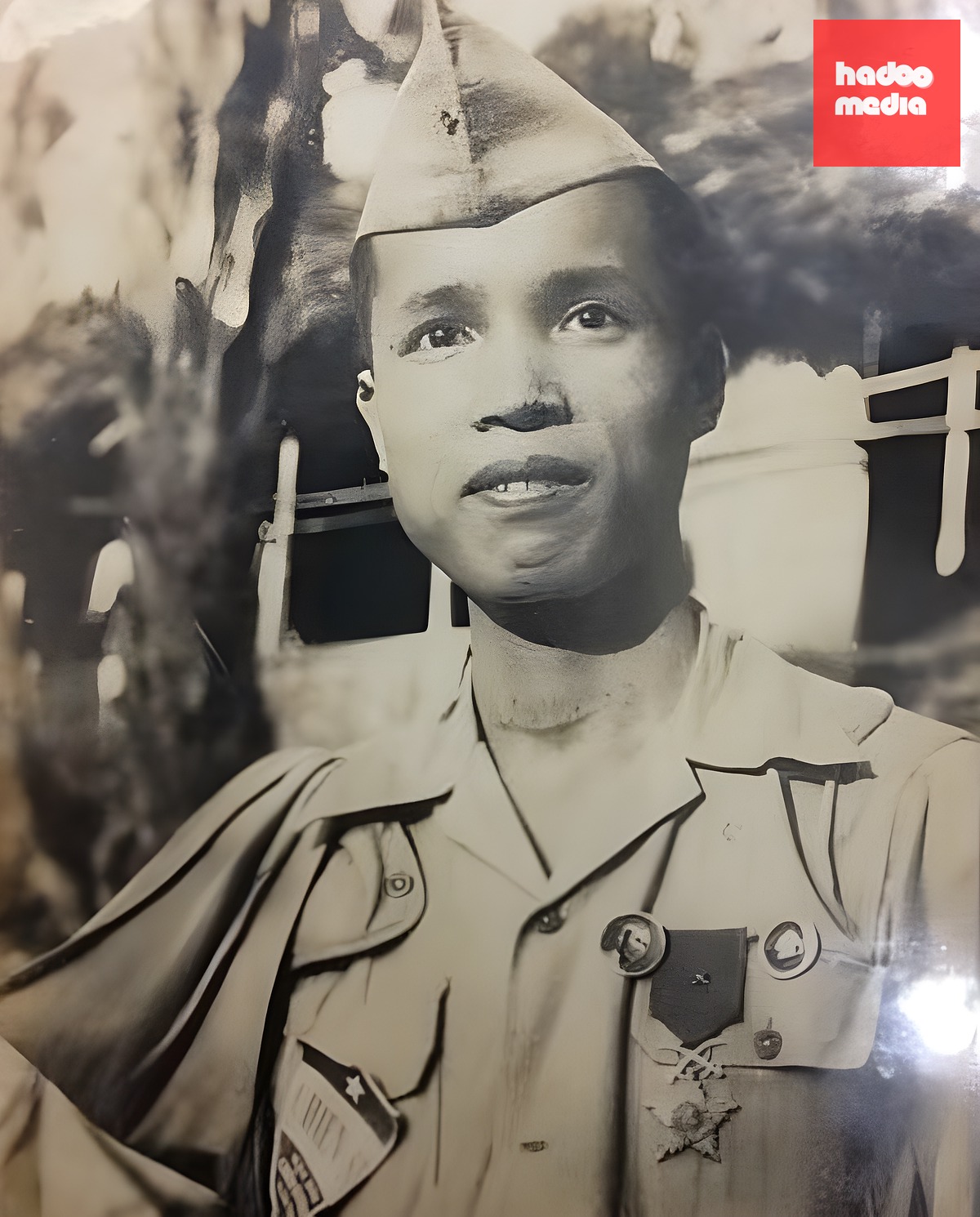 Anh hùng lực lượng vũ trang nhân dân La Văn Cầu, năm 1952. Ảnh tư liệu