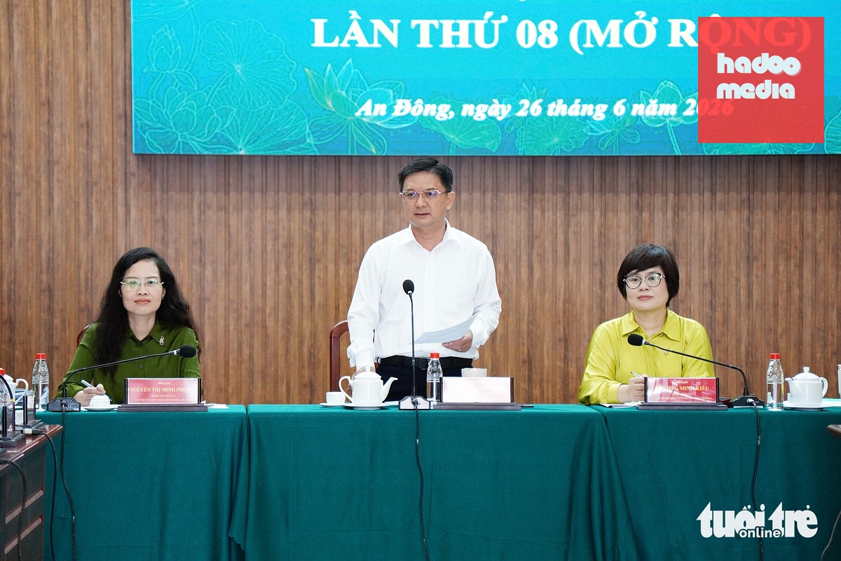 Ủy viên dự khuyết Trung ương Đảng, Ủy viên Ban Thường vụ Thành ủy, Phó chủ tịch UBND TP.HCM Nguyễn Mạnh Cường dự và phát biểu chỉ đạo hội nghị - Ảnh: KỲ PHONG