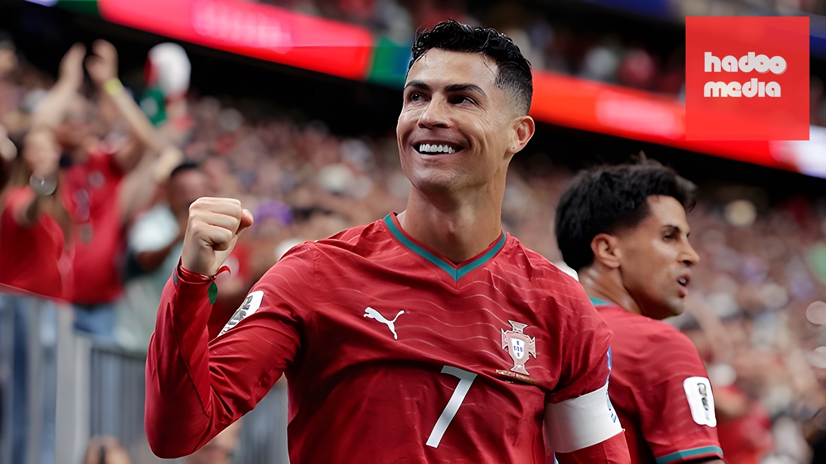 Ronaldo vừa ghi cú đúp vào lưới Uzbekistan. (Ảnh: Getty Images)