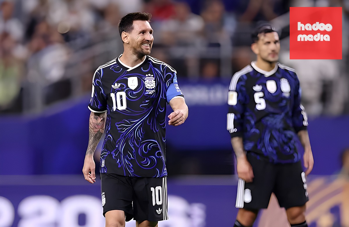Lionel Messi (Dự bị) – 7.2 điểm. Vào sân từ phút 60, El Pulga ngay lập tức tạo dấu ấn. Đỉnh cao là cú sút phạt hàng rào đẳng cấp ở phút 80, không chỉ ấn định tỷ số 3-1 mà còn giúp anh lập kỷ lục ghi bàn trong 7 trận liên tiếp tại World Cup.