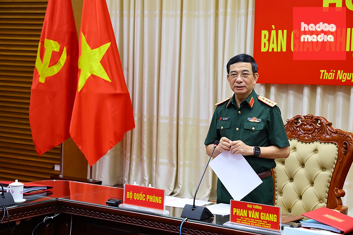 Đại tướng Phan Văn Giang phát biểu