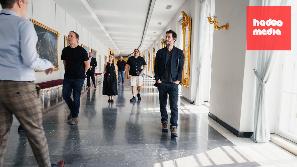 Keanu Reeves Gặp Tổng Thống Séc Petr Pavel Tại Praha