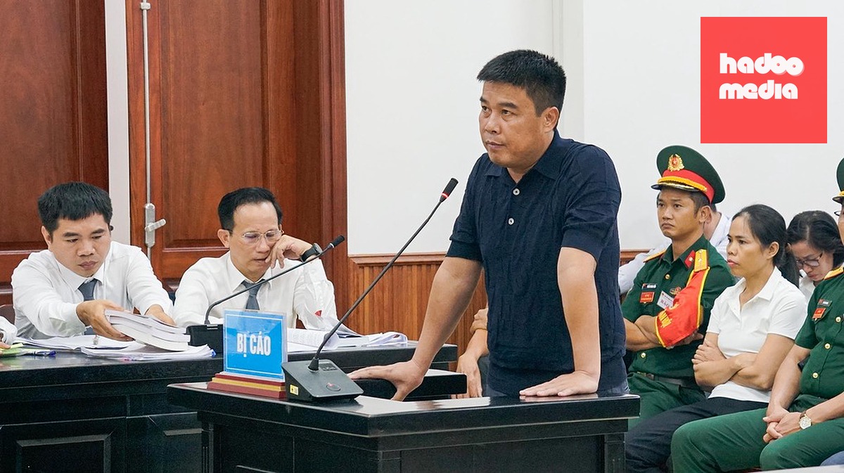 Chủ tịch tập đoàn Phúc Sơn Nguyễn Văn Hậu tại tòa. Ảnh: Danh Lam
