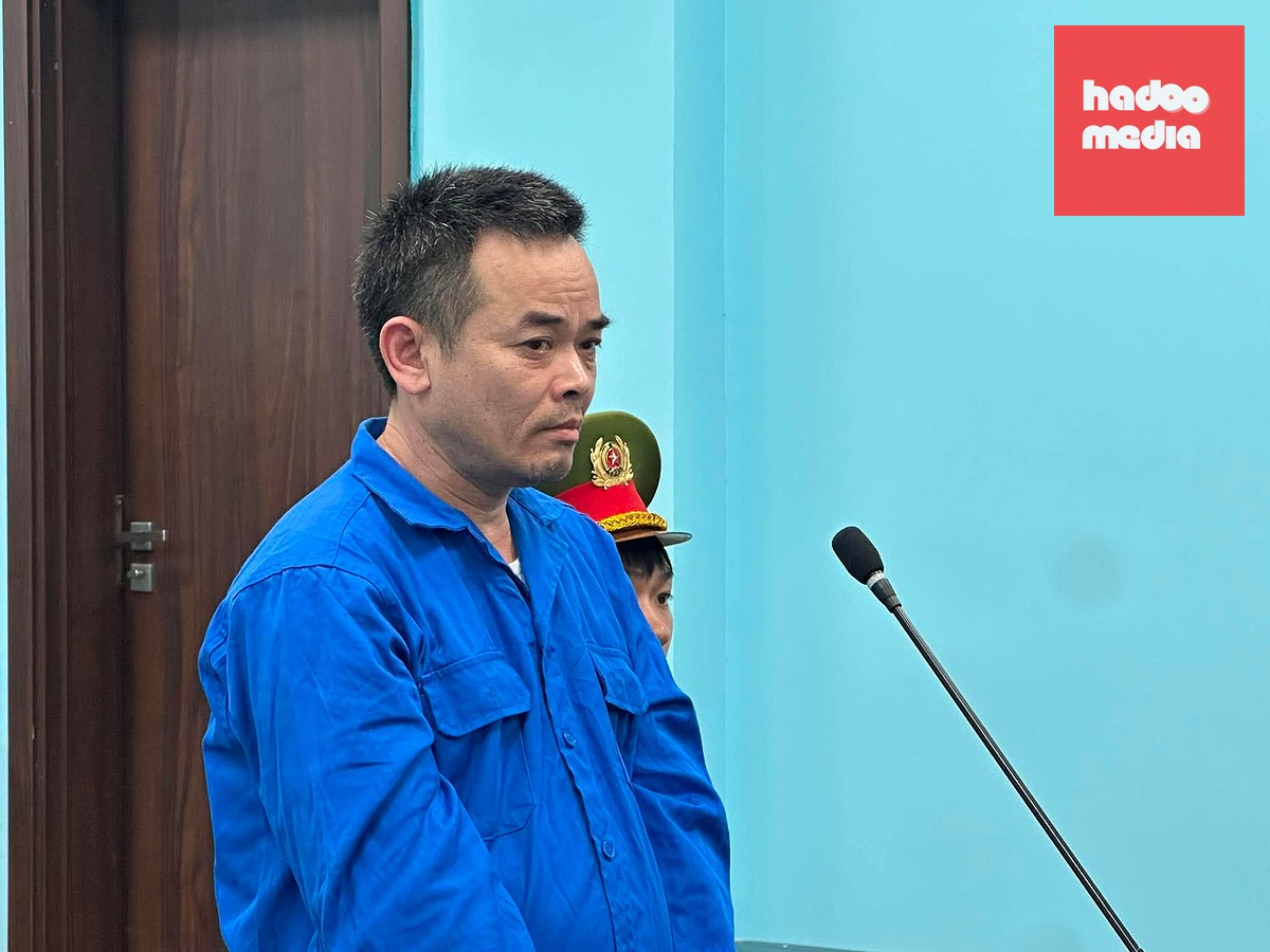 Tài xế xe bồn Đinh Văn Long tại phiên tòa chiều 30-6 - Ảnh: THÂN HOÀNG