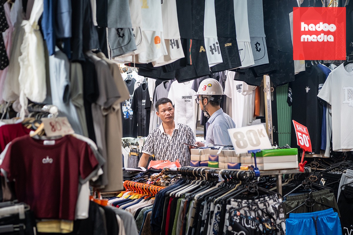 Chợ Nhà Xanh trước thông tin di dời: Những điều cần biết và tác động tới người buôn bán