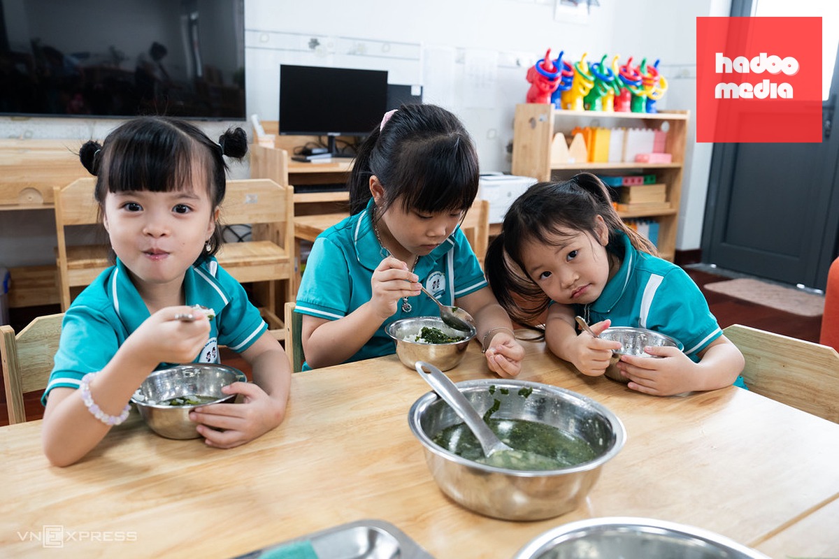Học sinh tại trường Mầm non Ánh Sao, phường Yên Sở, Hà Nội. Ảnh: Tùng Đinh