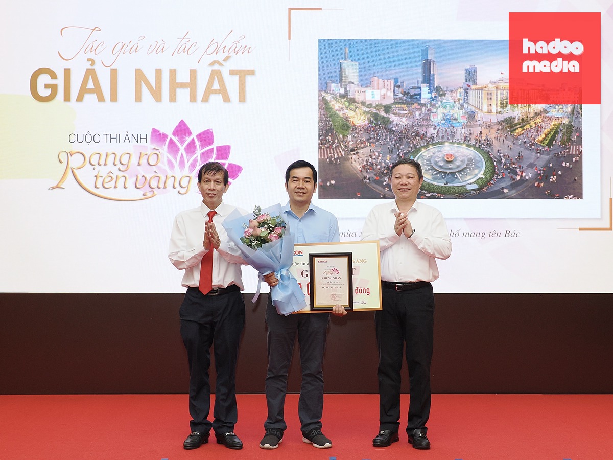 Tác phẩm "50 mùa xuân rạng rỡ Thành phố mang tên Bác" của tác giả Trần Lê Huy đoạt giải nhất cuộc thi ảnh - Ảnh: HOÀNG HÙNG