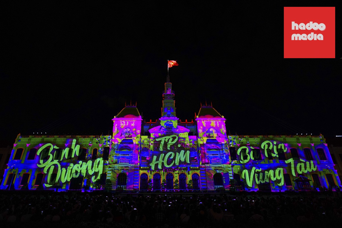 Hình ảnh 3D mapping mang ý nghĩa ba tỉnh, thành phố hợp thành một khối thống nhất - Ảnh: HỮU DUY