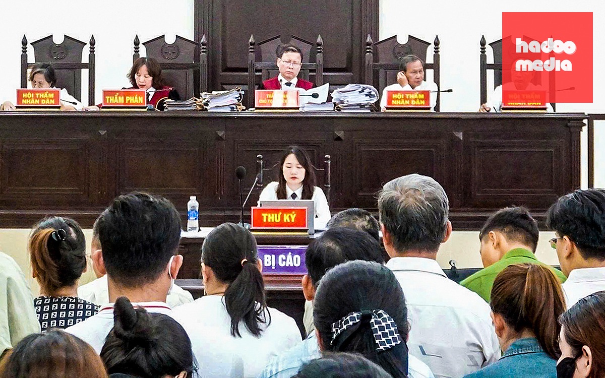 Một phiên tòa xét xử các bị cáo liên quan tội danh về kinh tế - Ảnh: ĐOÀN CƯỜNG