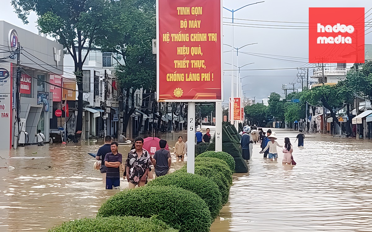Một an ninh cơ sở tự tiện đòi dân nộp phí, thu tiền cấp ‘giấy xác nhận thông tin về cư trú’ - Ảnh 2.