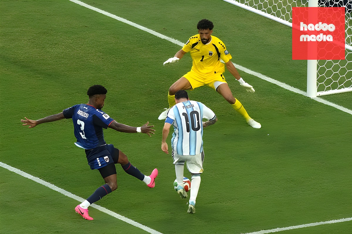Messi mở tỷ số cho Argentina. Ảnh: Sky Sports.