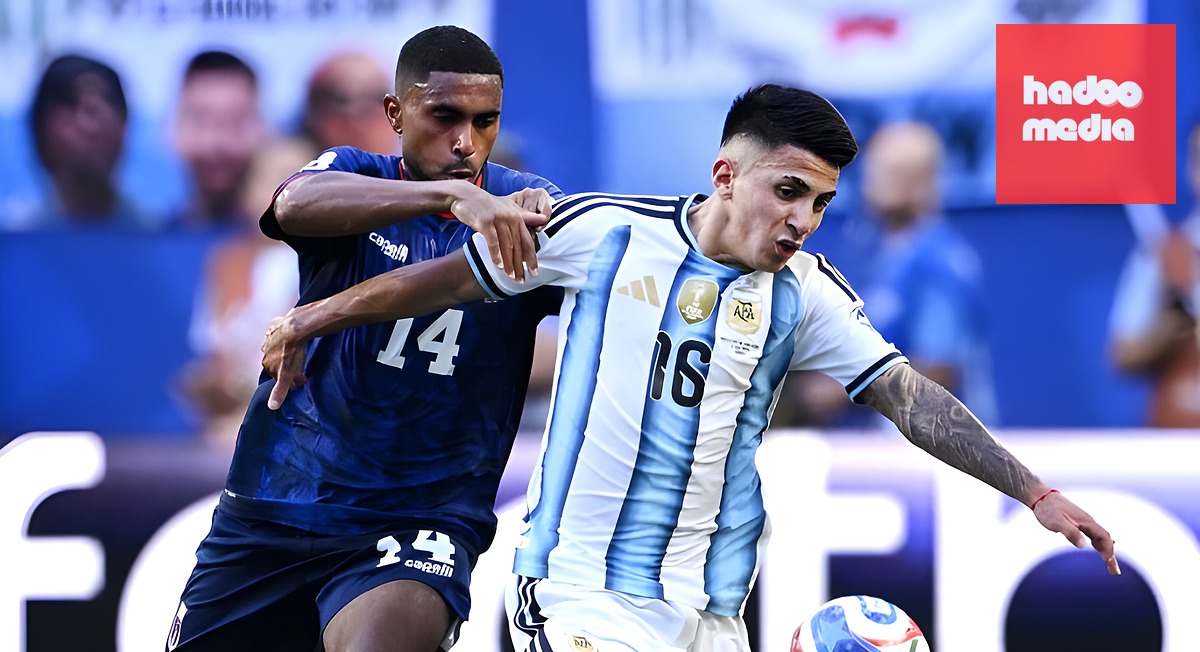 Thiago Almada (6.6 điểm). Được trao cơ hội đá chính nhưng Almada không để lại nhiều dấu ấn đậm nét. Anh tạo ra được một vài tình huống phối hợp ngắn với Messi nhưng thiếu sự sắc sảo trong các pha dứt điểm cuối cùng. Ảnh: Getty Images.