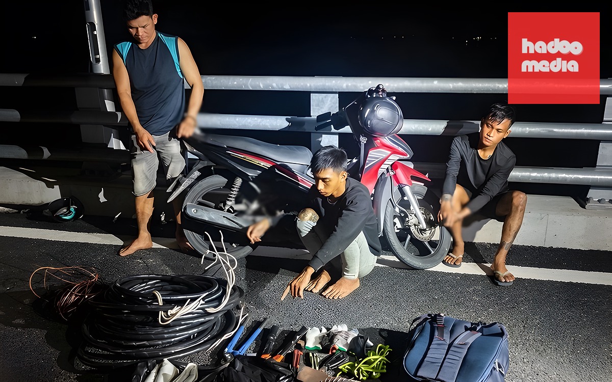 Bắt nhóm trộm chuông chùa, lộ ra nhiều vụ trộm khác - Ảnh 2.