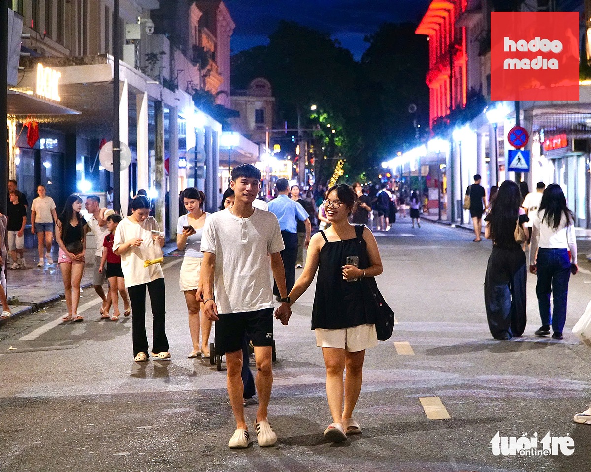 Hà Nội tuần đầu 'kích hoạt' vùng phát thải thấp, nhà trong khu vực cấm phải xuống xe dắt bộ - Ảnh 9.