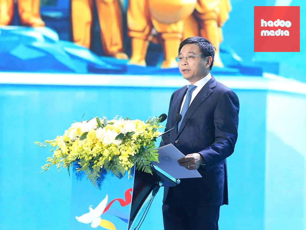 Phó thủ tướng Nguyễn Văn Thắng dự và phát biểu tại Lễ khai mạc lễ hội - Ảnh: QUỐC NAM
