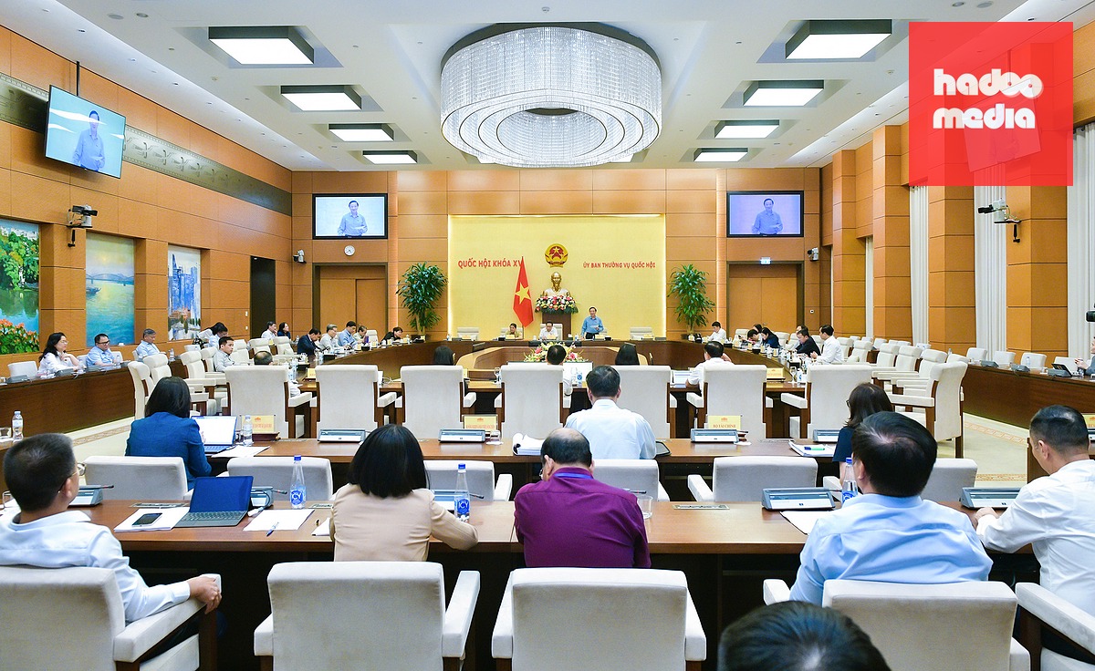 Một phiên họp của Ủy ban Thường vụ Quốc hội - Ảnh: QH