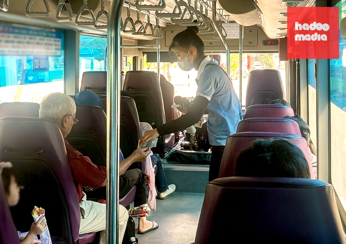 Xe buýt tuyến Nha Trang - Tuy Hòa - Ảnh: NGUYỄN HOÀNG