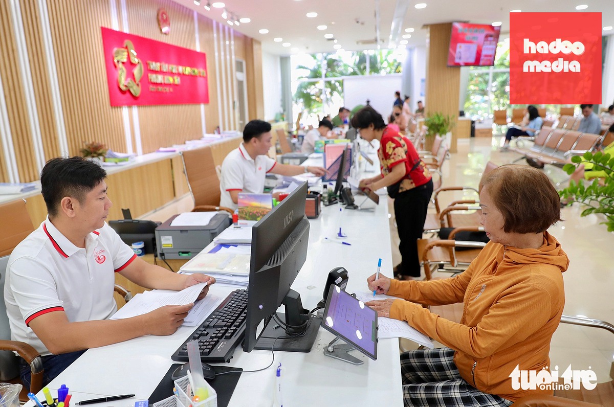 Các thủ tục được giải quyết bao gồm hồ sơ thuộc lĩnh vực chứng thực, đất đai cùng một số thủ tục hành chính khác theo quy định của từng đơn vị