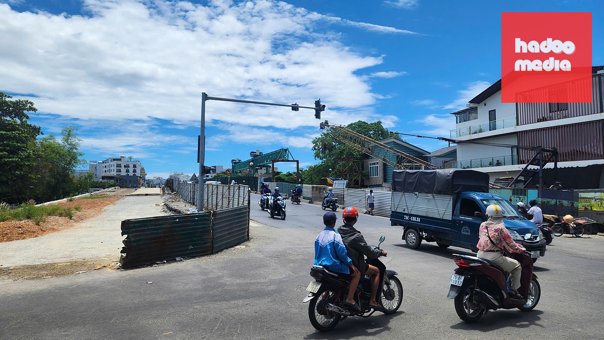 Dự án mở rộng cầu Vỹ Dạ ở Huế sẽ được đấu thầu lại và dự kiến hoàn thành sau 6 tháng được phê duyệt - Ảnh: NHẬT LINH