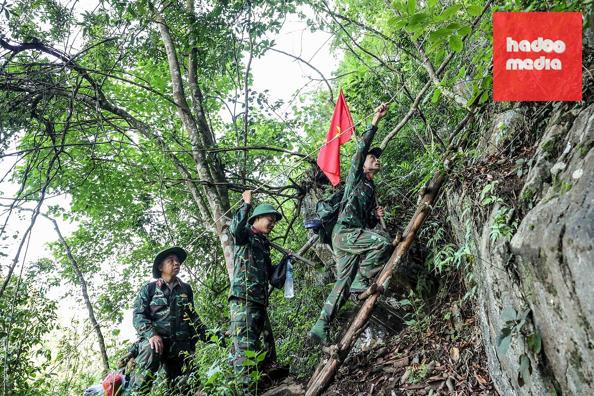Bới từng hốc đá tìm liệt sĩ trên “Lò vôi thế kỷ” tại mặt trận Vị Xuyên - Ảnh 3.