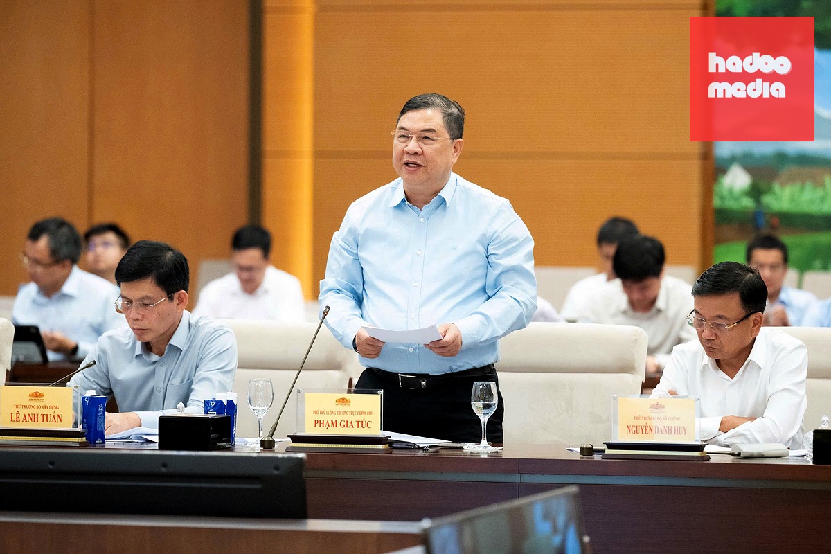 Phó thủ tướng thường trực Phạm Gia Túc phát biểu tại phiên họp - Ảnh: Media Quốc hội