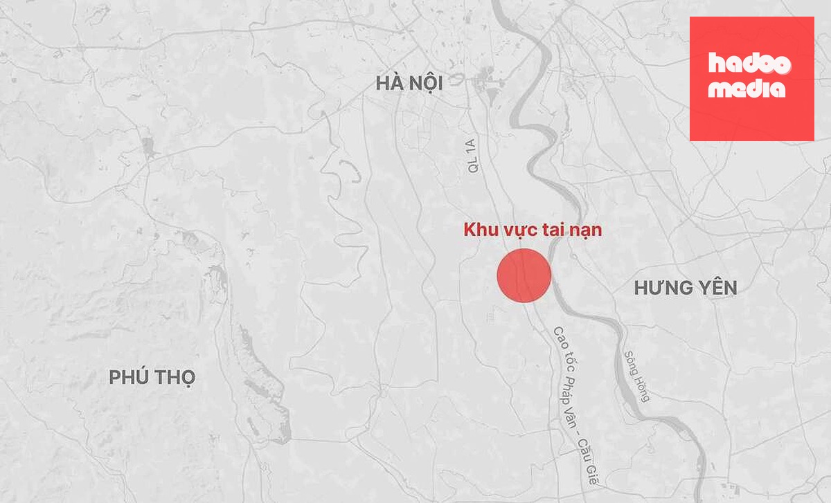 Tai nạn xảy ra trên cao tốc Pháp Vân - Cầu Giẽ rạng sáng 17/7 tại xã Chương Dương, Hà Nội. Đồ họa: Tâm Thảo