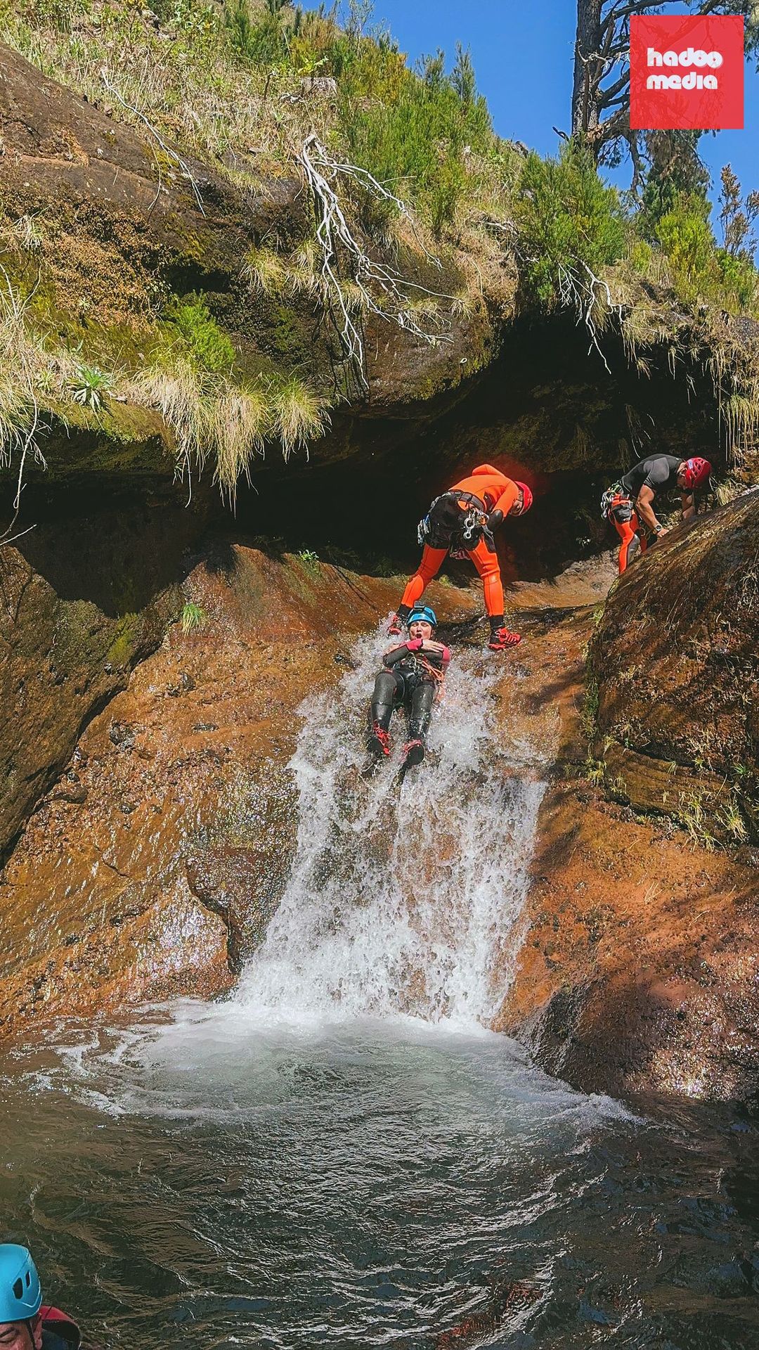 Canyoning je velmi dobrodružná aktivita.