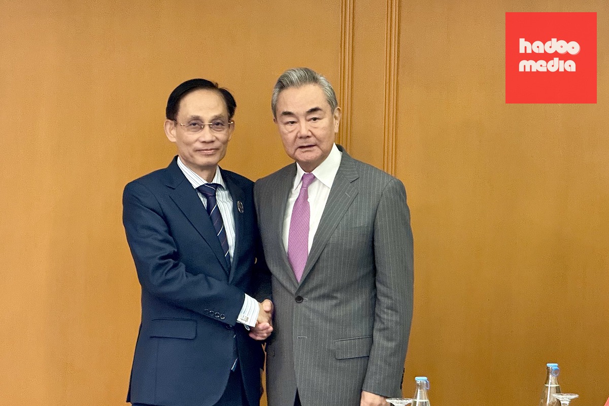Bộ trưởng Ngoại giao Lê Hoài Trung gặp Bộ trưởng Ngoại giao Trung Quốc Vương Nghị - Ảnh: Bộ Ngoại giao cung cấp