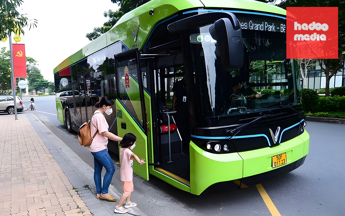 Bộ Xây dựng thống nhất cho TP.HCM mở tuyến xe buýt kết nối sân bay Tân Sơn Nhất  và Long Thành - Ảnh 2.
