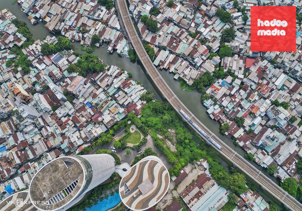 Ô nhiễm nghiêm trọng ở rạch Văn Thánh trước dự án cải tạo lớn tại TP HCM