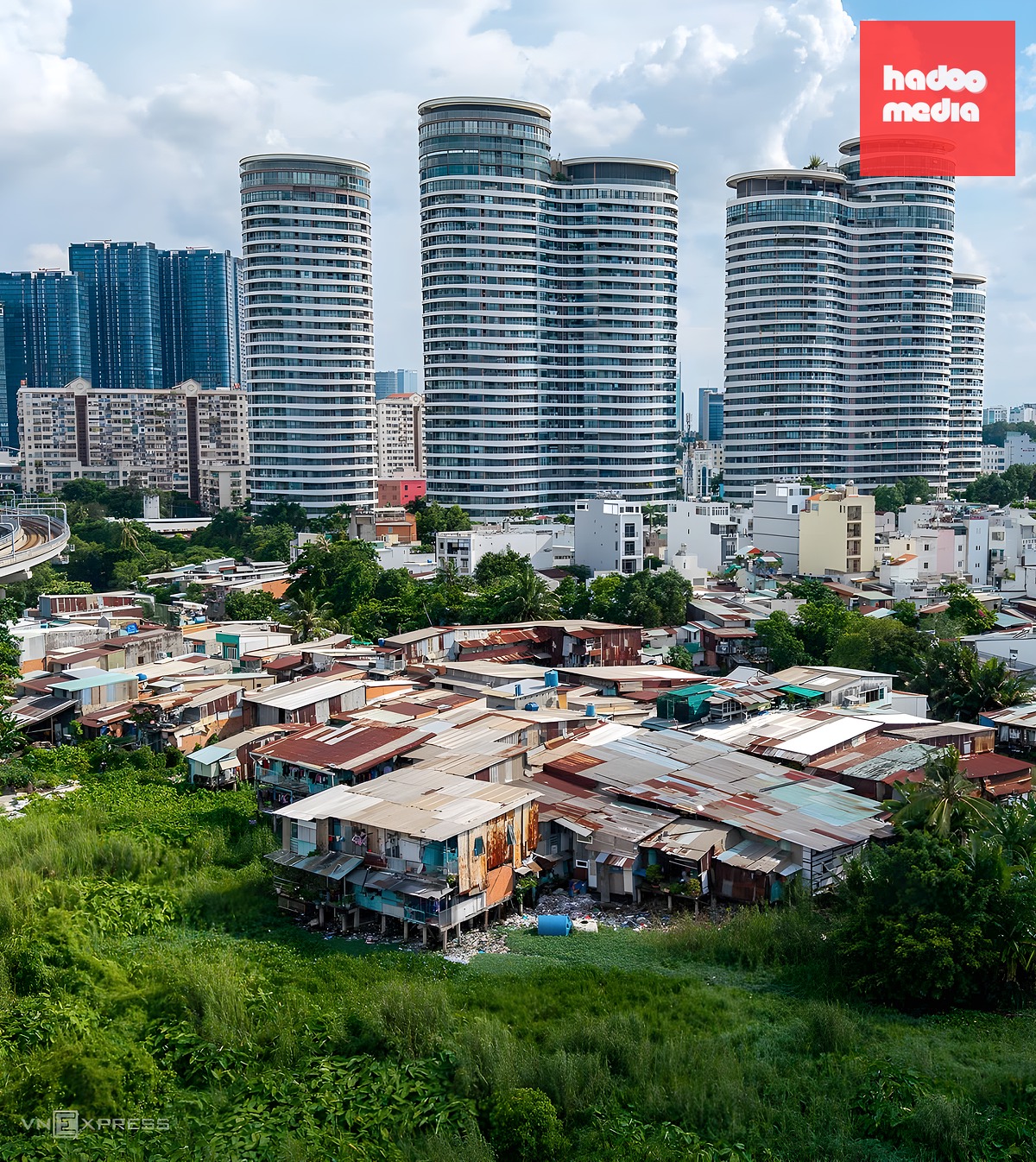 Ô nhiễm nghiêm trọng ở rạch Văn Thánh trước dự án cải tạo lớn tại TP HCM
