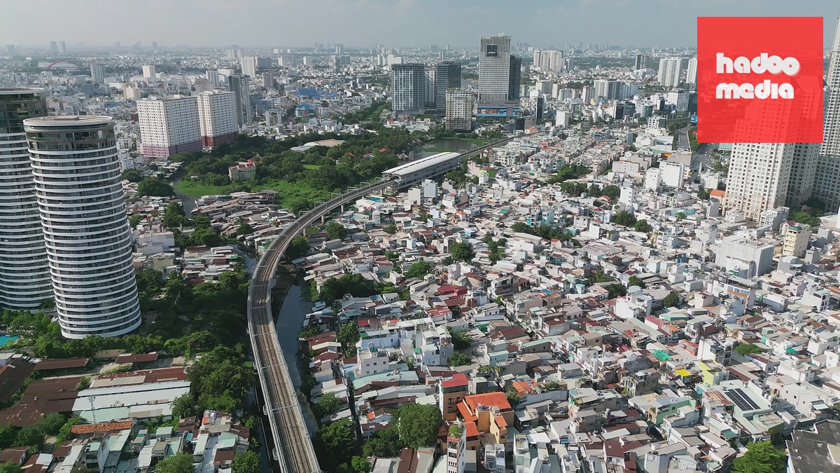 Toàn cảnh rạch Văn Thánh