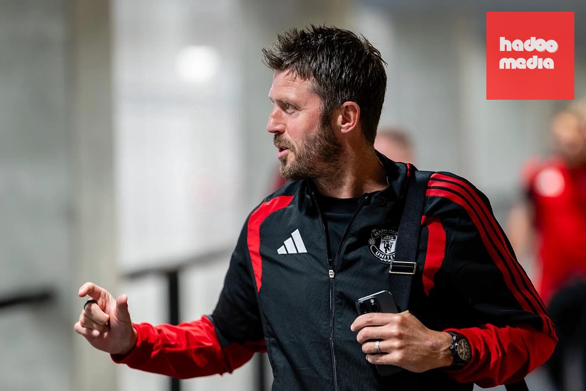 Michael Carrick được cho muốn Man Utd đá kiểm soát. Ảnh: Manchester United FC.