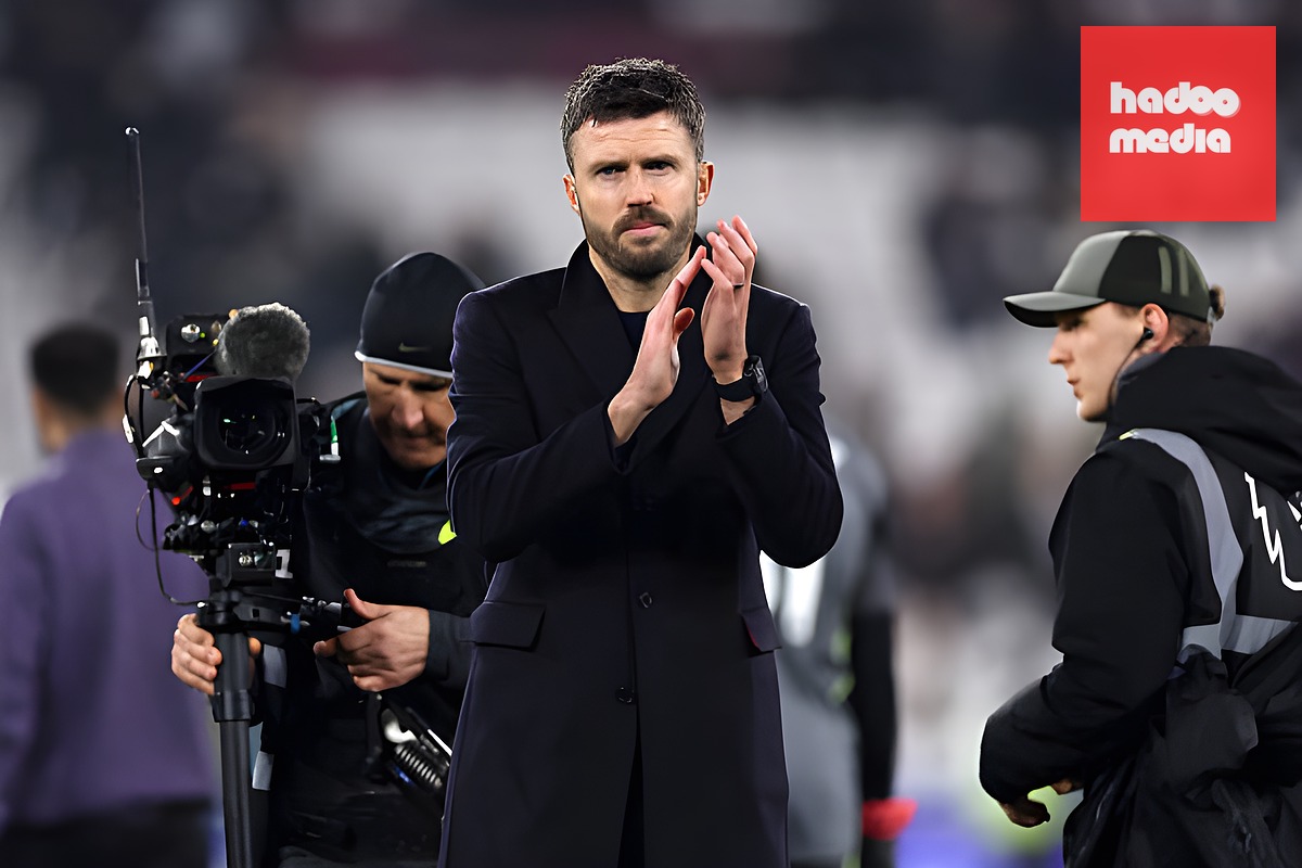 Carrick và các cộng sự vẫn đang tìm kiếm mảnh ghép cuối cùng cho tuyến giữa. Ảnh: Getty Images.