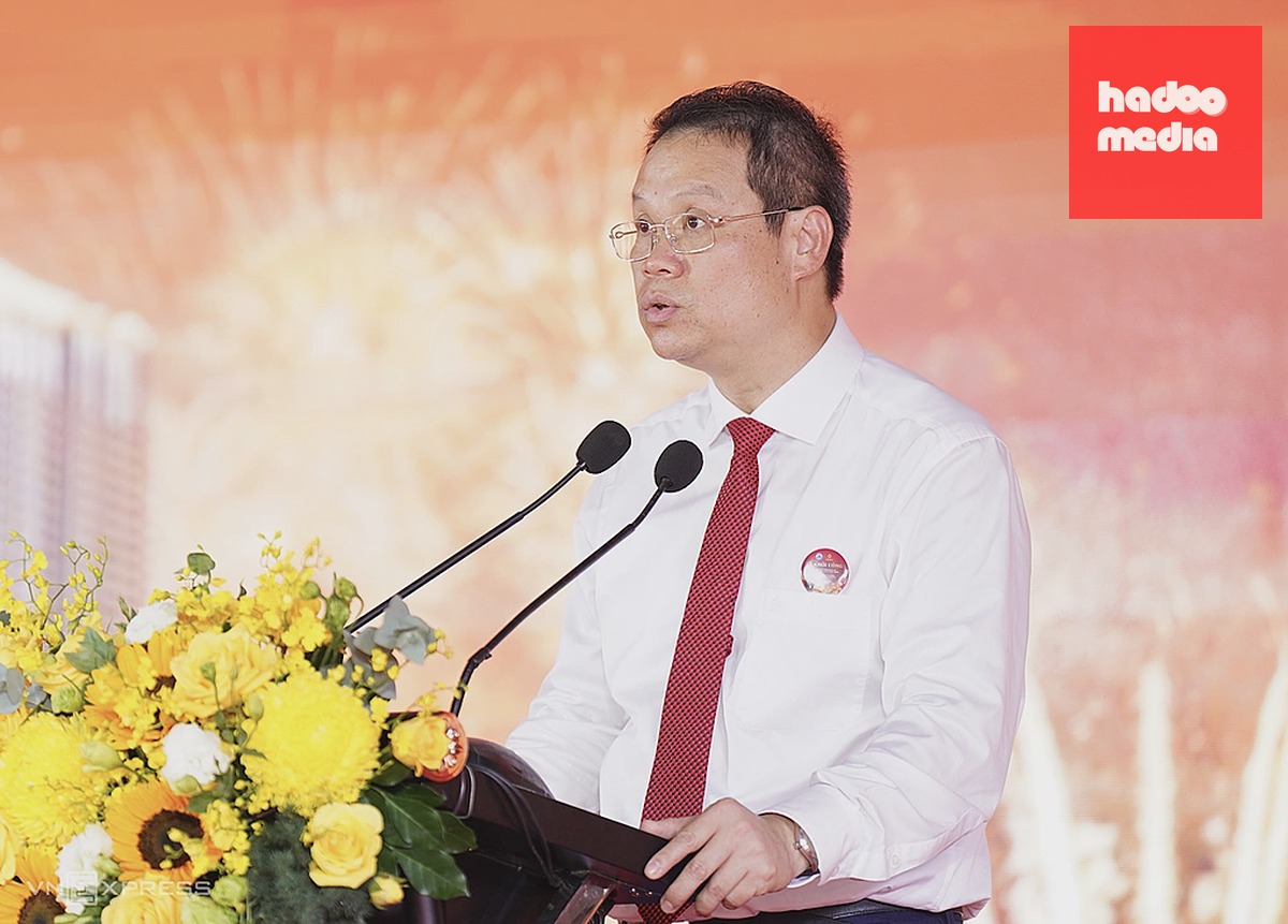 Ông Nguyễn Mạnh Hùng, Chủ tịch UBND TP Đà Nẵng, phát biểu tại lễ khởi công. Ảnh: Nguyễn Đông