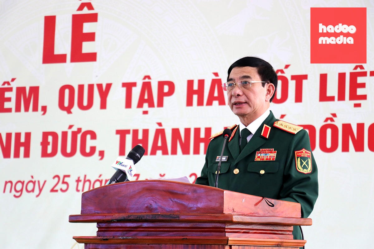 Đại tướng Phan Văn Giang - Phó thủ tướng Chính phủ, Bộ trưởng Bộ Quốc phòng - dự và phát biểu chỉ đạo tại lễ triển khai tìm kiếm, quy tập hài cốt liệt sĩ tại khu vực xã Minh Đức, TP Đồng Nai - Ảnh: A.B.