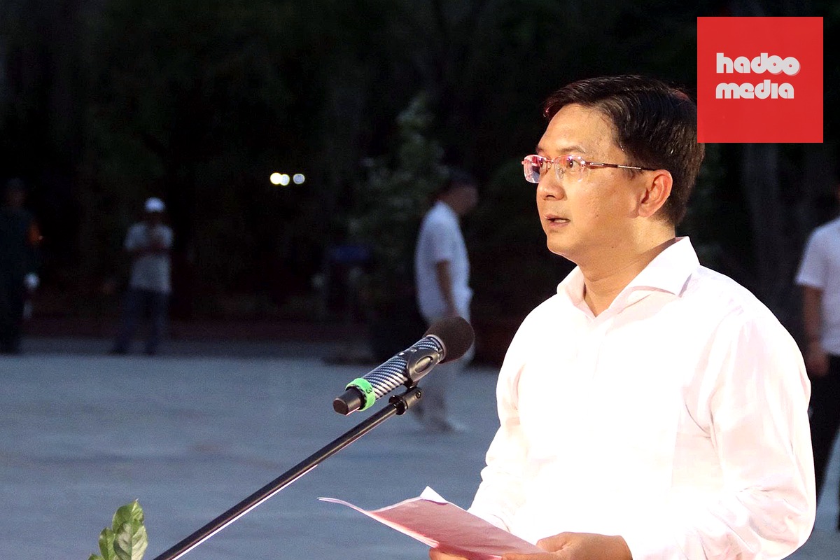 Phó chủ tịch UBND TP.HCM Nguyễn Mạnh Cường phát biểu tại lễ dâng hoa, dâng hương và thắp nến tri ân