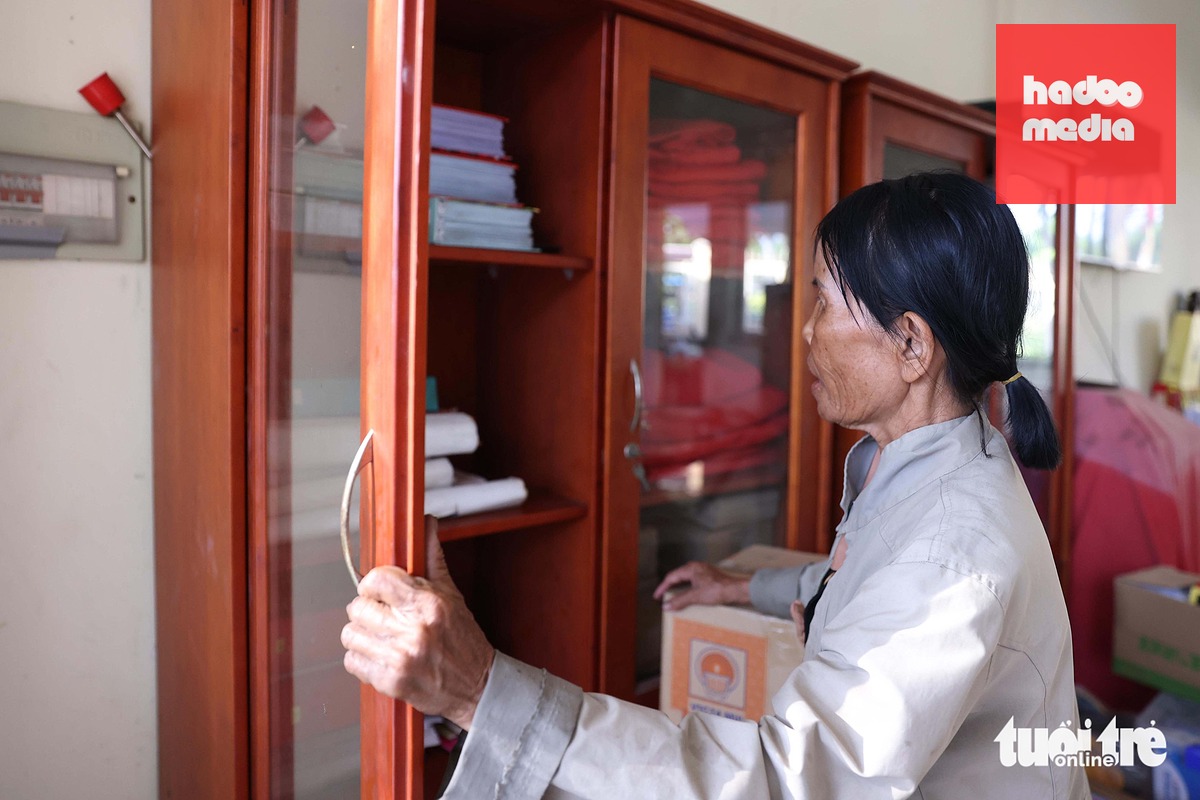 Người phụ nữ hơn 40 năm lặng thầm chăm lo những phần mộ liệt sĩ - Ảnh 11.