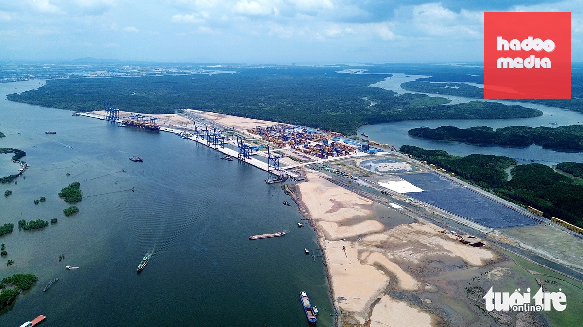 Cùng với sân bay Long Thành, cảng nước sâu Phước An góp phần hình thành hành lang hàng không - cảng biển - logistics - dịch vụ hiện đại - Ảnh: A LỘC