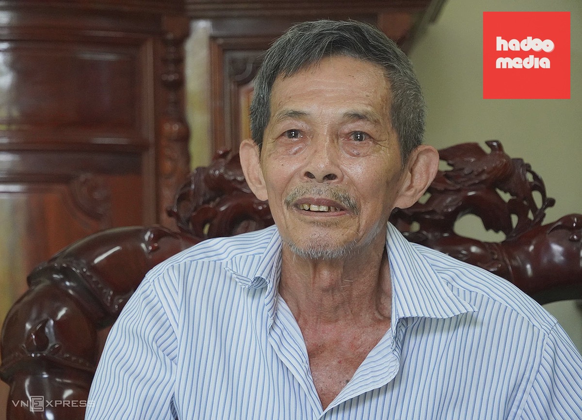 Ông Bùi Văn Sửu rưng rưng khi kể lại hai tiến công vào Sài Gòn. Ảnh: Hoàng Nam