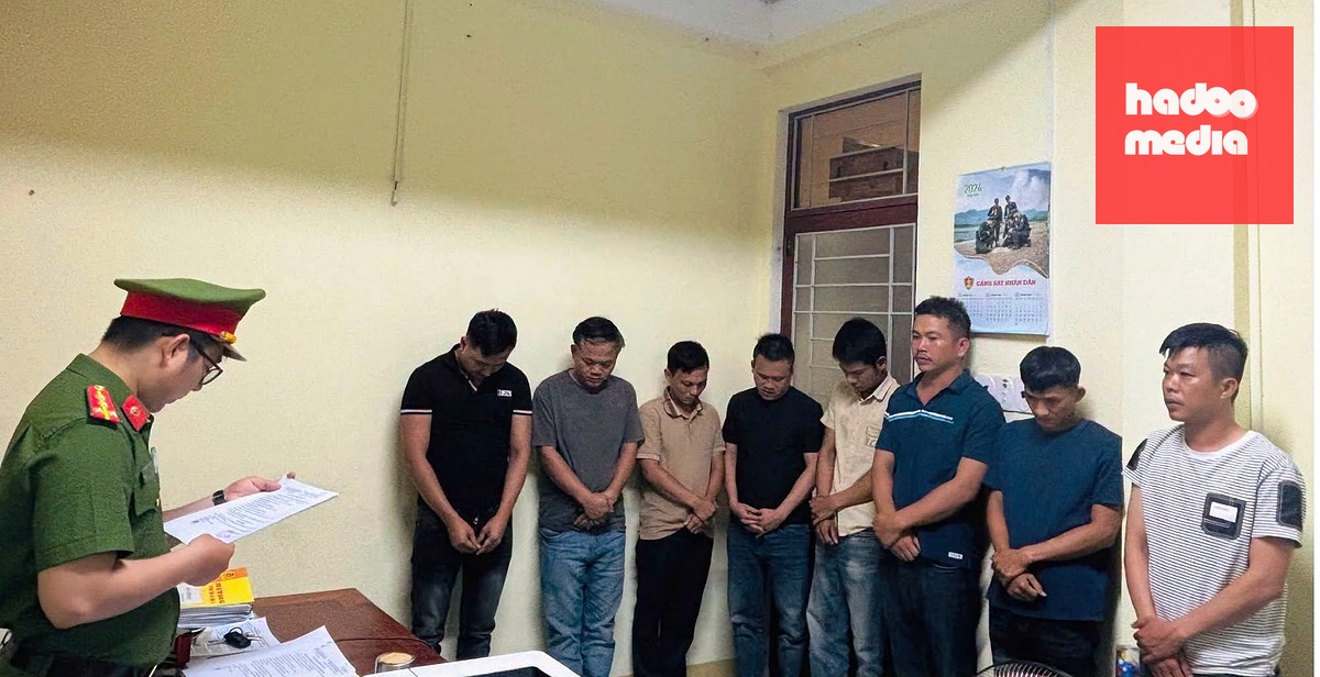24 người bị khởi tố sau khi công an triệt phá thành công đường dây cá độ bóng đá có số tiền giao dịch 1.200 tỉ đồng - Ảnh: Công an Quảng Ngãi