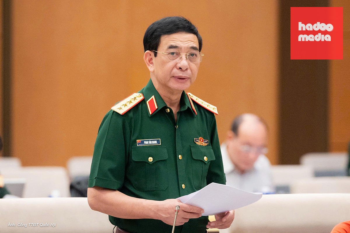 Phó thủ tướng, Bộ trưởng Quốc phòng Phan Văn Giang.