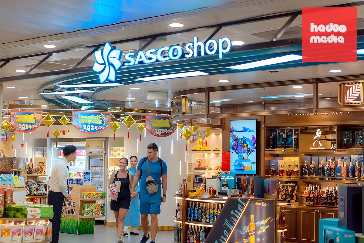 Sasco được biết đến là công ty chuyên bán lẻ, kinh doanh hàng miễn thuế và kinh doanh dịch vụ tại sân bay quốc tế Tân Sơn Nhất - Ảnh: SASCO