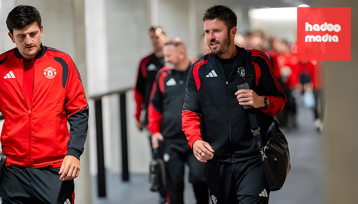 Michael Carrick vẫn đang nỗ lực cải thiện tuyến giữa cho Man United sau sự ra đi của Casemiro. (Ảnh: Getty Images)