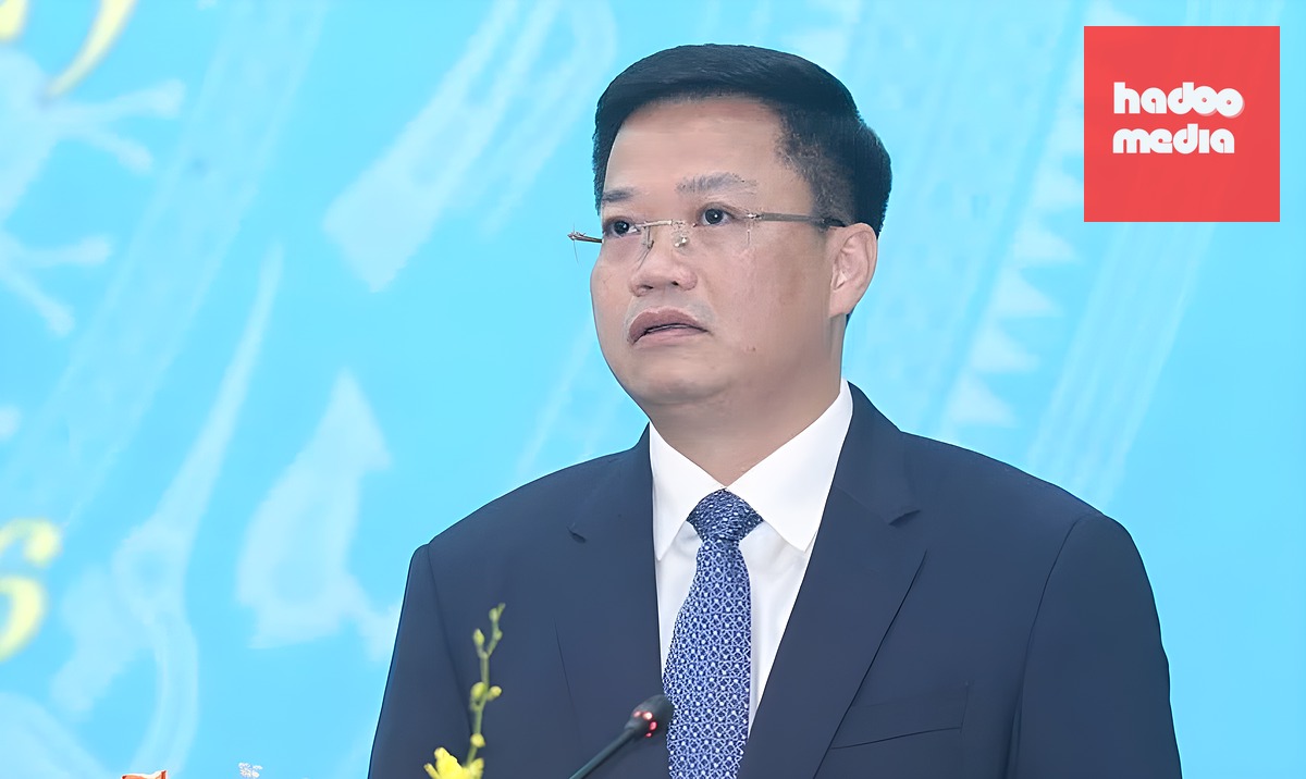 Ông Tâm phát biểu nhậm chức Chủ tịch UBND Quảng Ngãi. Ảnh: Phạm Linh