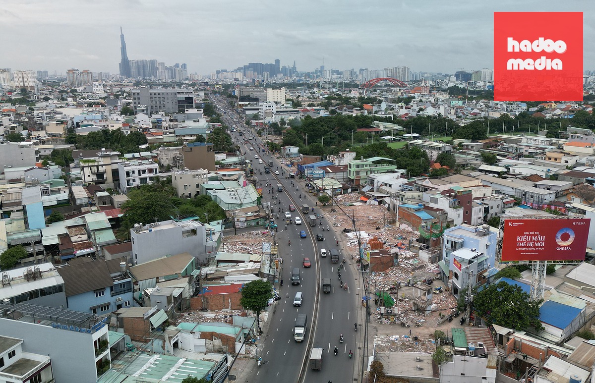 Quốc lộ 13 thông thoáng nhờ nhà cửa lùi sâu trước hạn giao mặt bằng