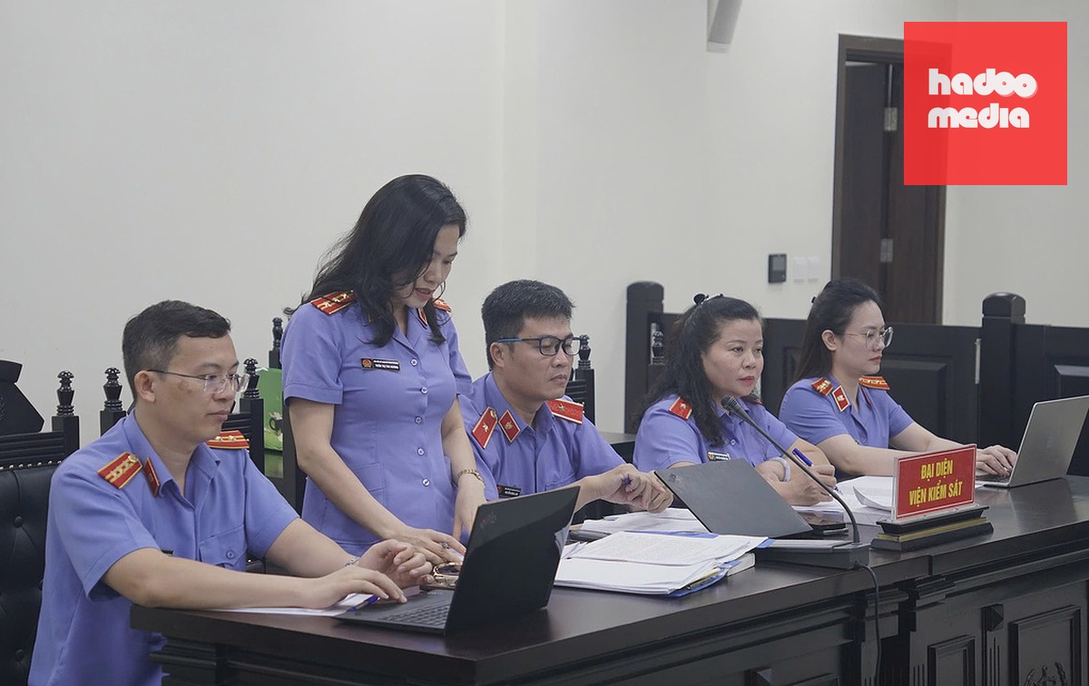 Đại diện VKSND Hà Nội tại phiên tòa. Ảnh: Danh Lam