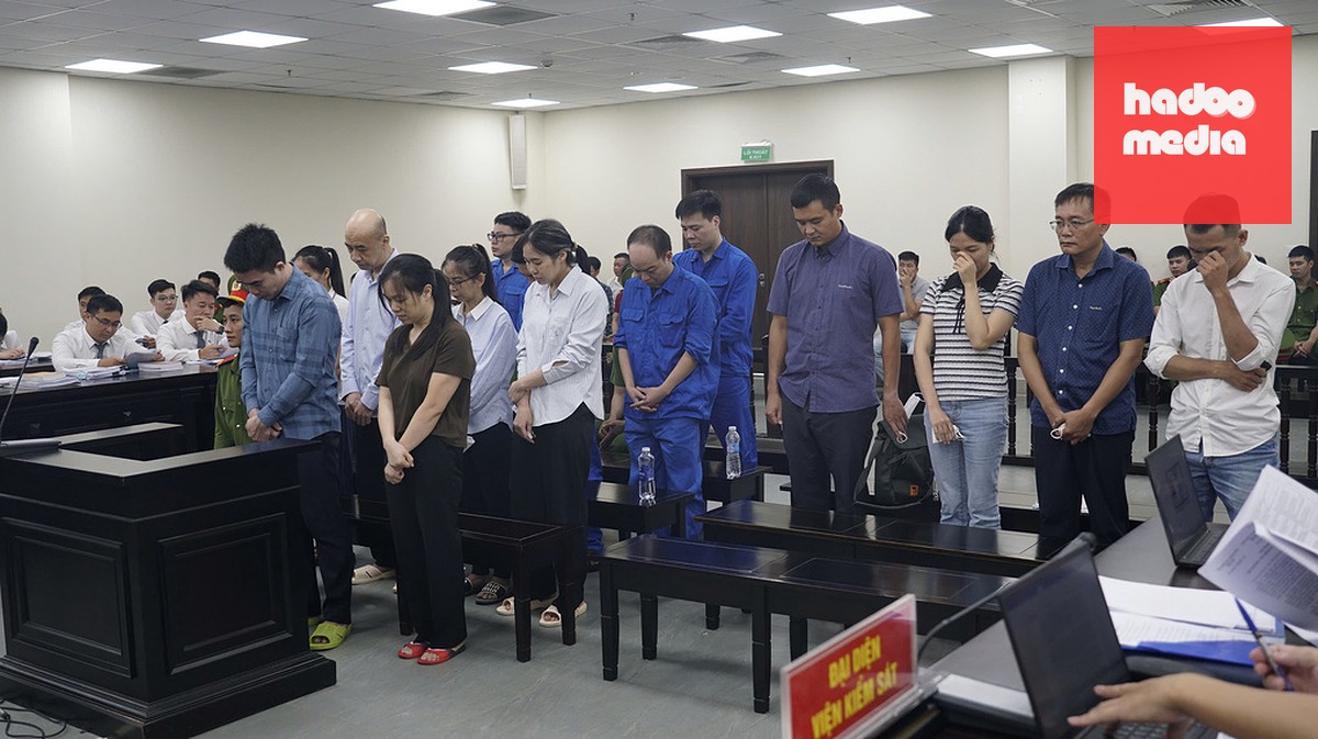 Các bị cáo tại tòa. Ảnh: Danh Lam